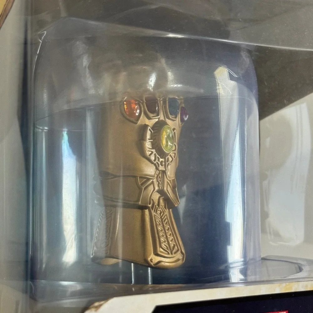 Funko Pop! Marvel Avengers Infinity War Gauntlet Hot Topic Exclusive Display New